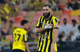 中超广州队逆转战胜天津队